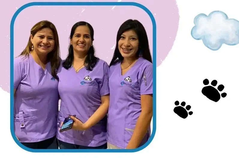 Fotografía grupal compartida por Centro COMUNICA
